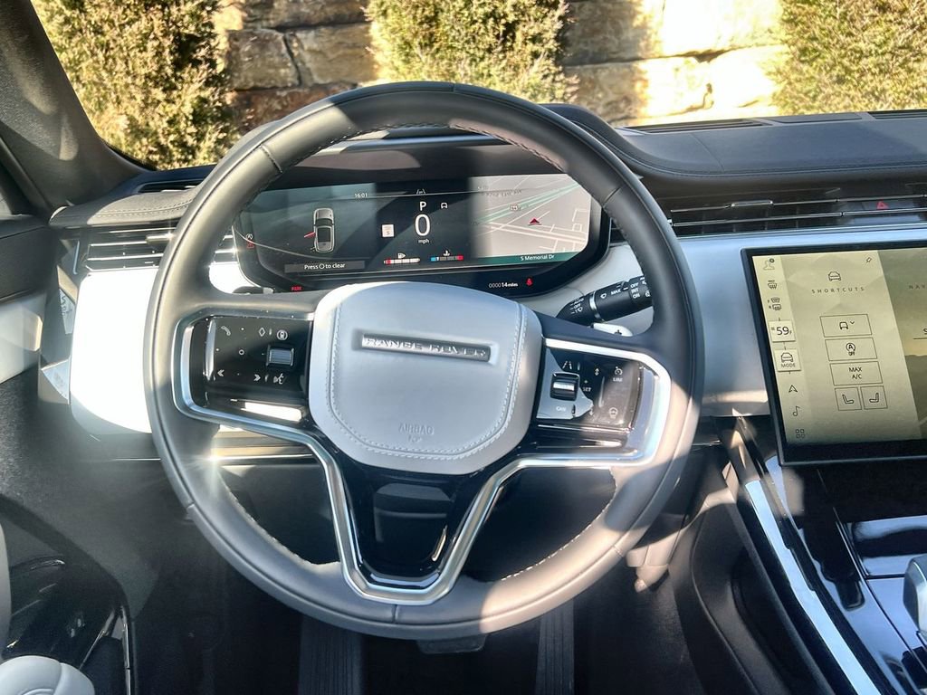 Used 2026 Land Rover Range Rover Sport SE AWD/4WD image 21