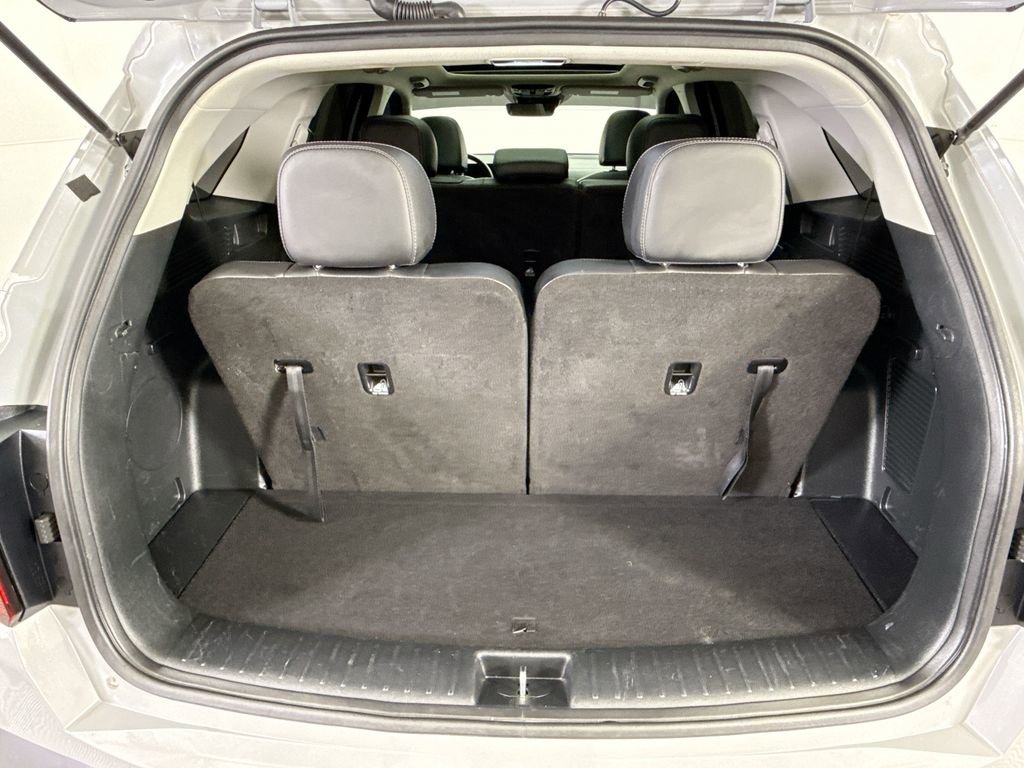 Used 2024 Kia Sorento S w/ Panoramic Sunroof Package image 28