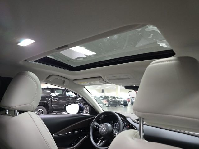 Used 2024 MAZDA CX-30 AWD 2.5 S w/ Premium Package image 9