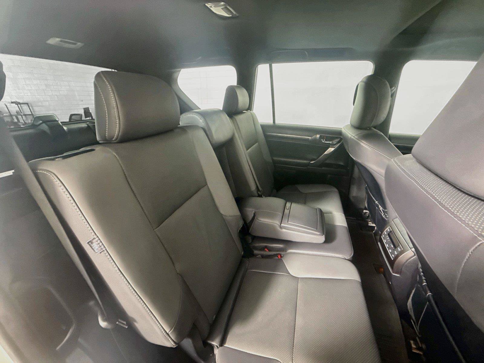 Used 2022 Lexus GX 460 w/ Black Line Special Edition AWD/4WD image 12
