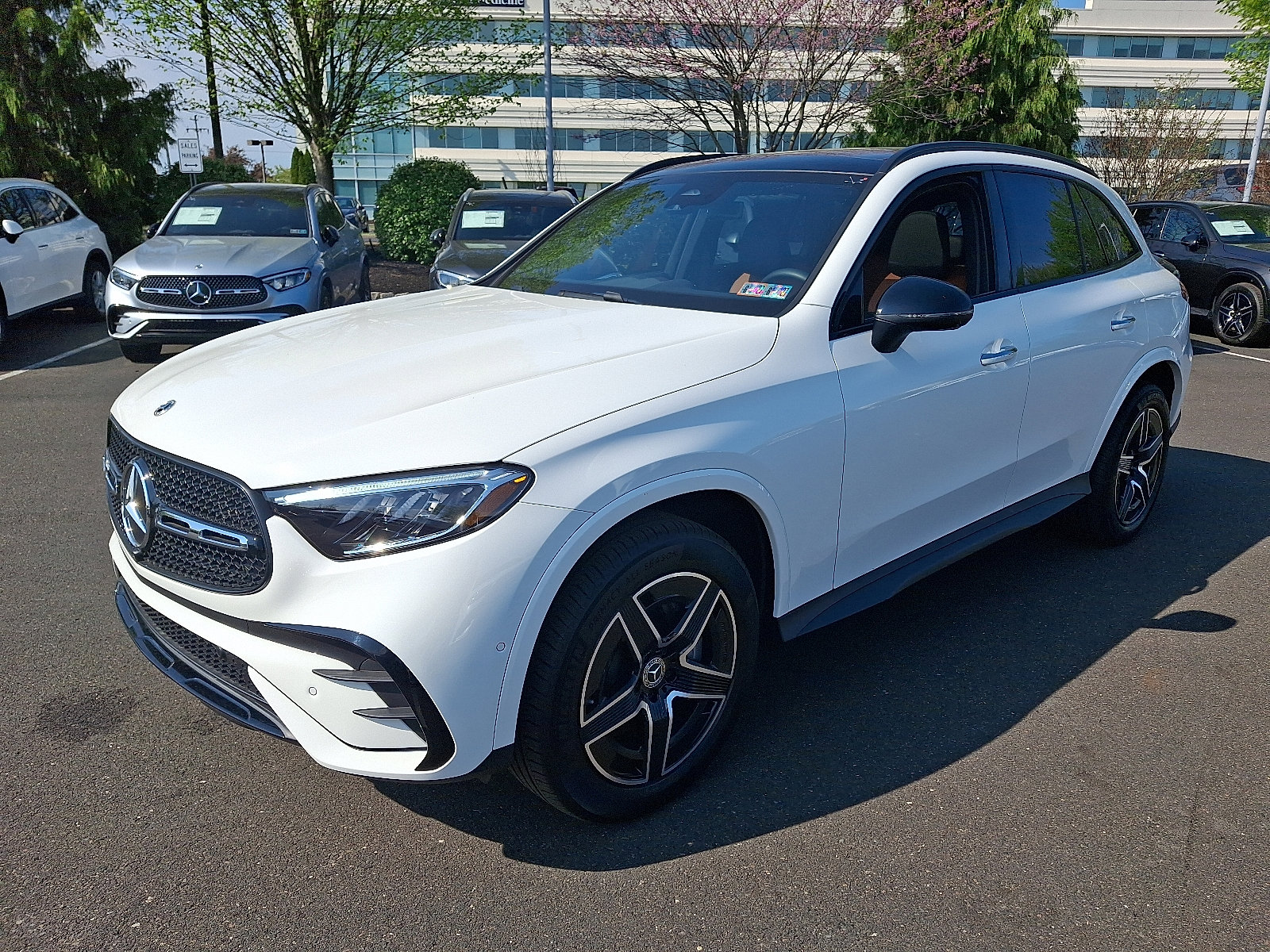 New 2026 Mercedes-Benz GLC 300 4MATIC image 3
