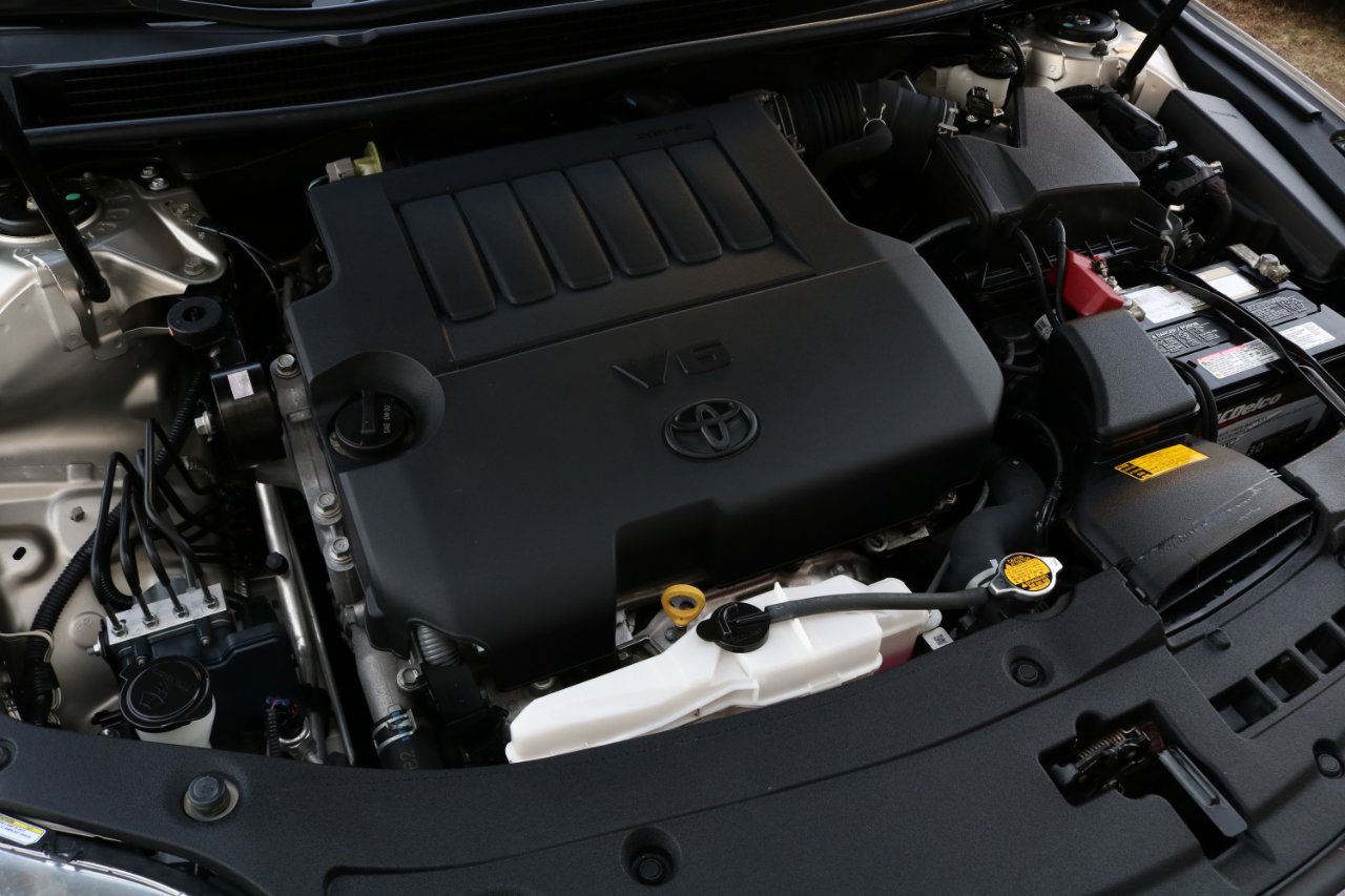 Used 2014 Toyota Avalon Limited image 46