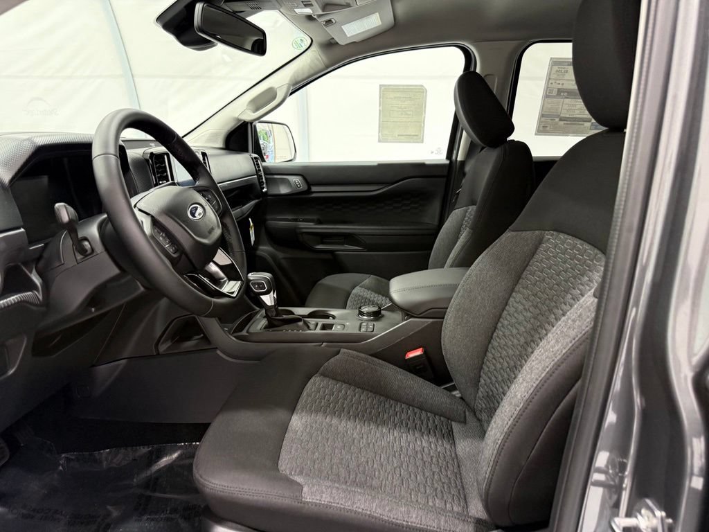 New 2026 Ford Ranger XLT w/ Black Appearance Package AWD/4WD image 11