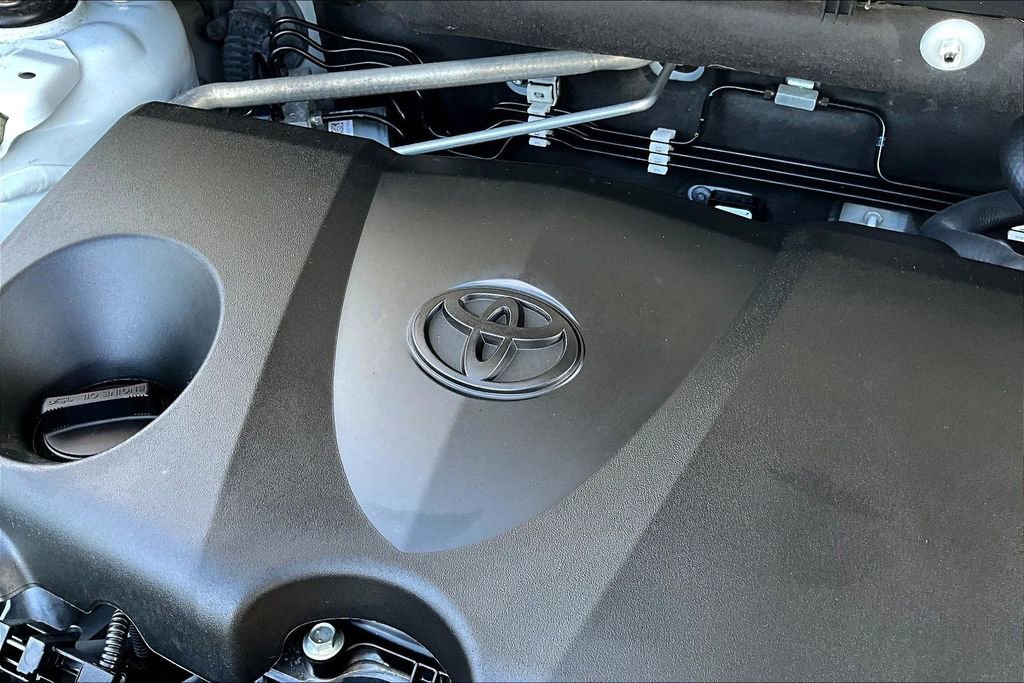 Used 2021 Toyota RAV4 TRD Off-Road image 31