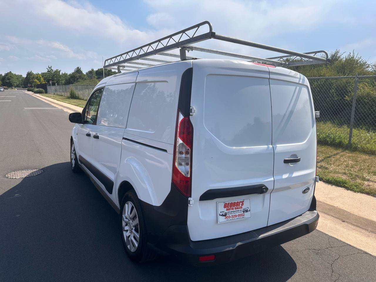 Used 2019 Ford Transit Connect XL FWD image 3