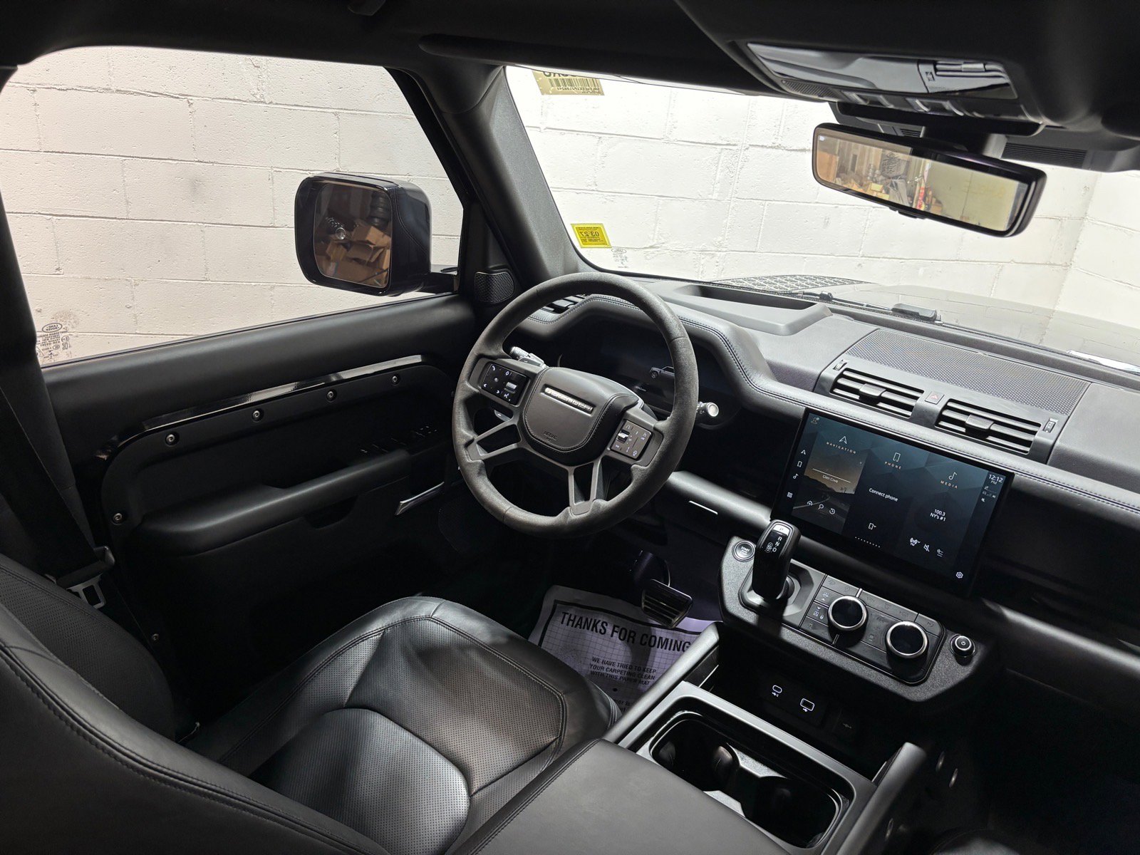 Used 2023 Land Rover Defender 110 V8 AWD/4WD image 35