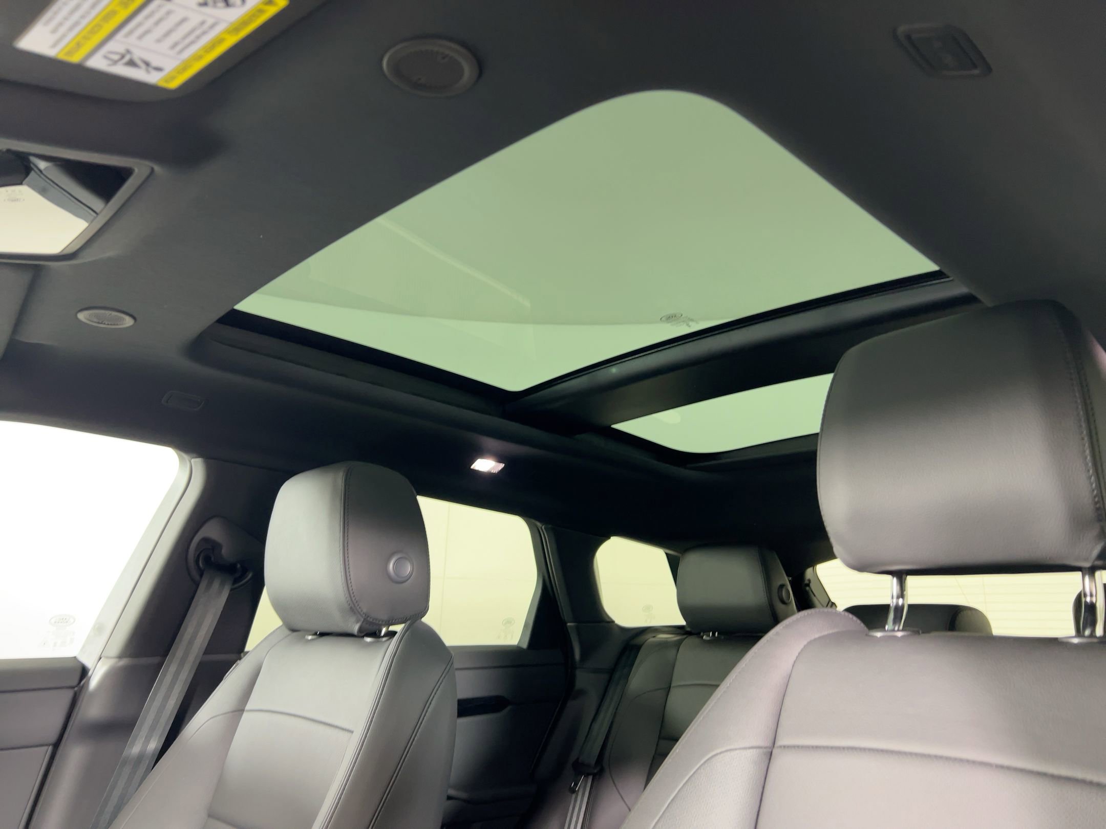 New 2026 Land Rover Range Rover Evoque S image 11
