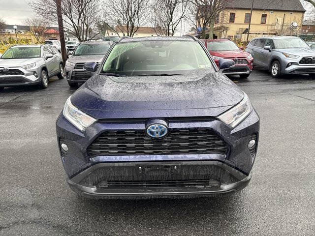 Used 2021 Toyota RAV4 XLE w/ Convenience Package AWD/4WD image 2