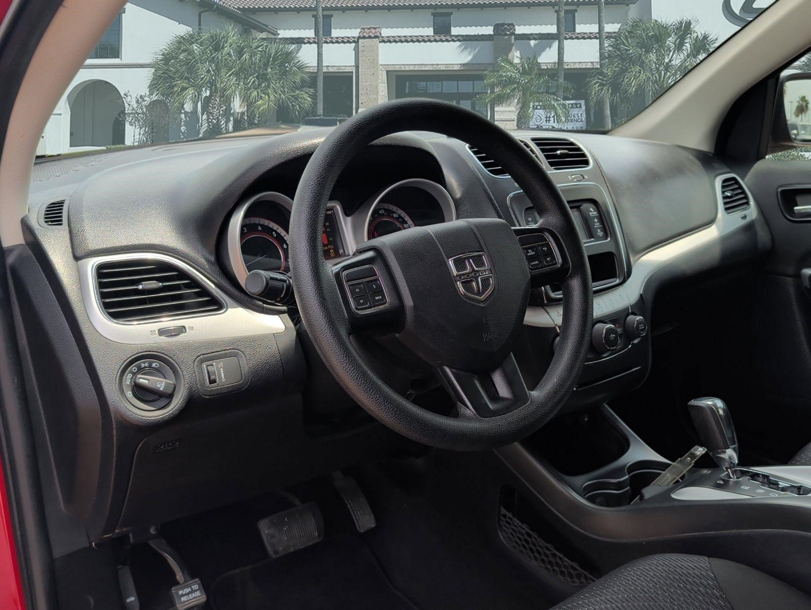 Used 2019 Dodge Journey SE FWD image 12