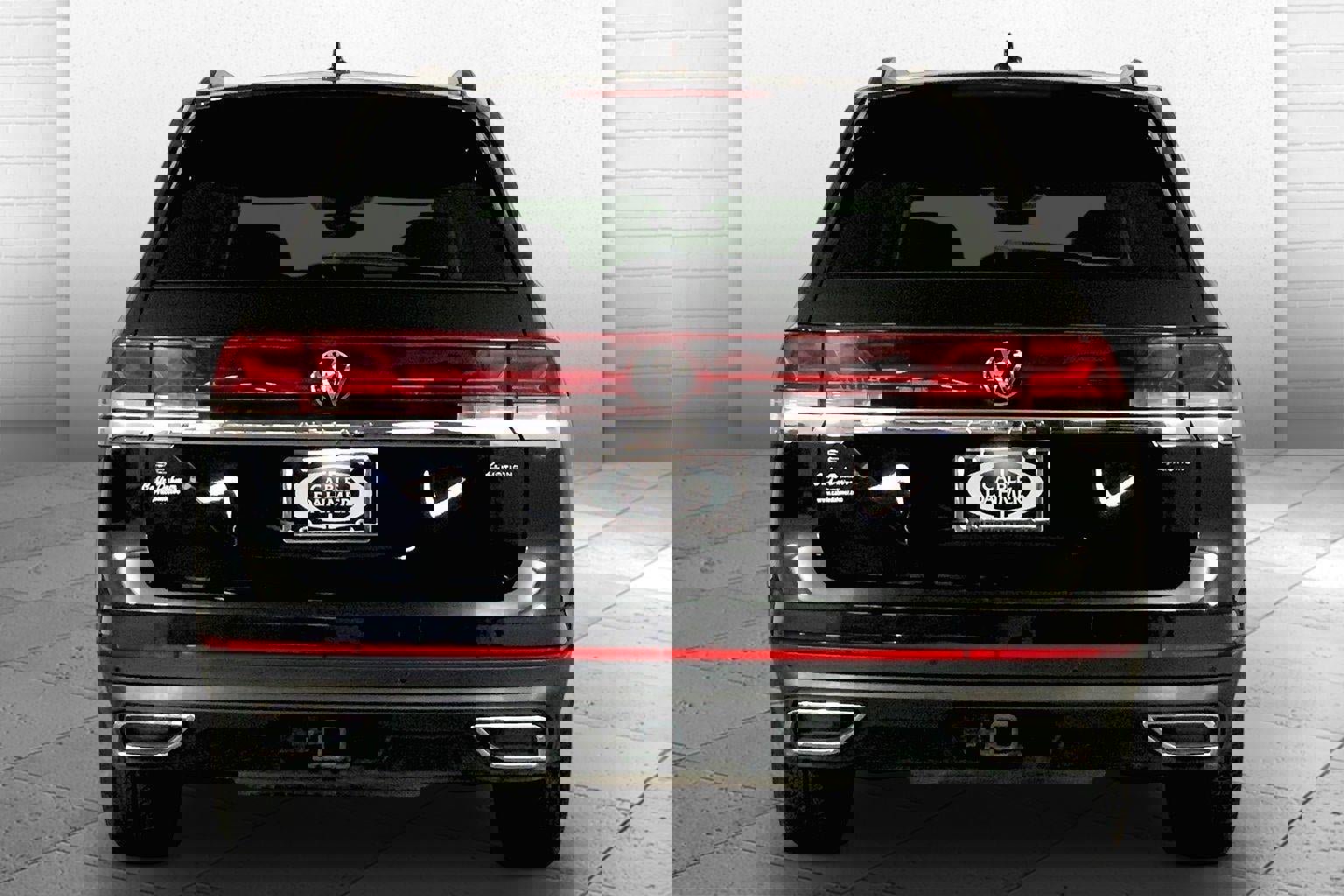 Used 2024 Volkswagen Atlas SE image 3