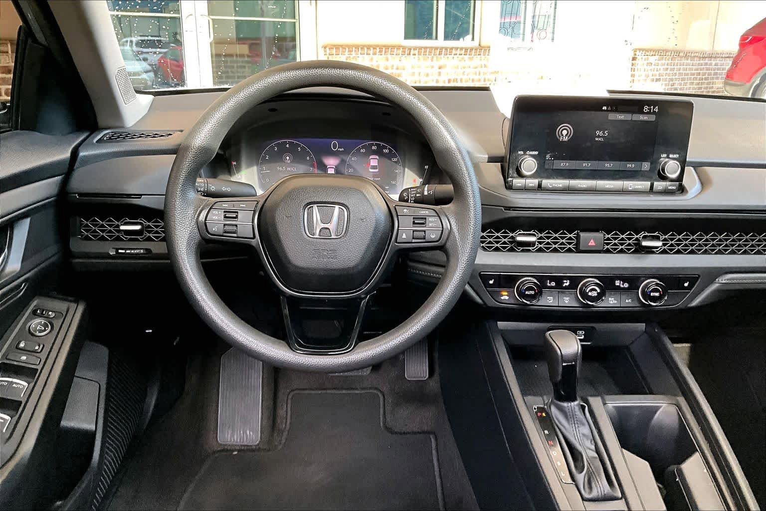 Used 2025 Honda Accord SE image 6