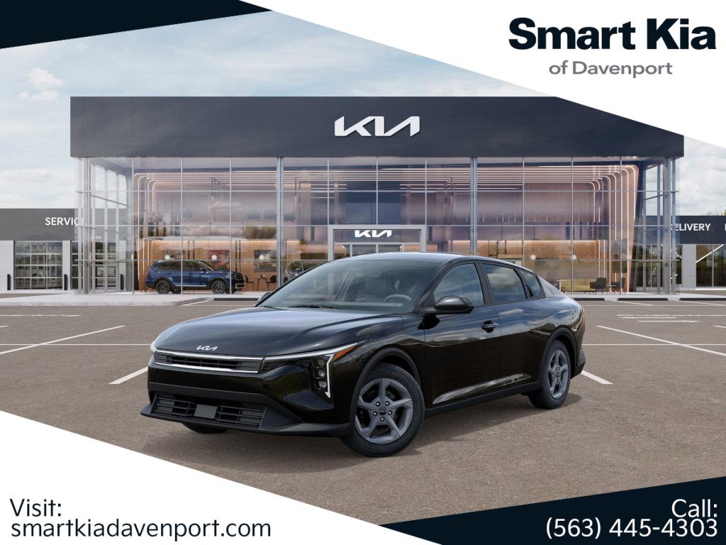New 2025 Kia K4 LXS