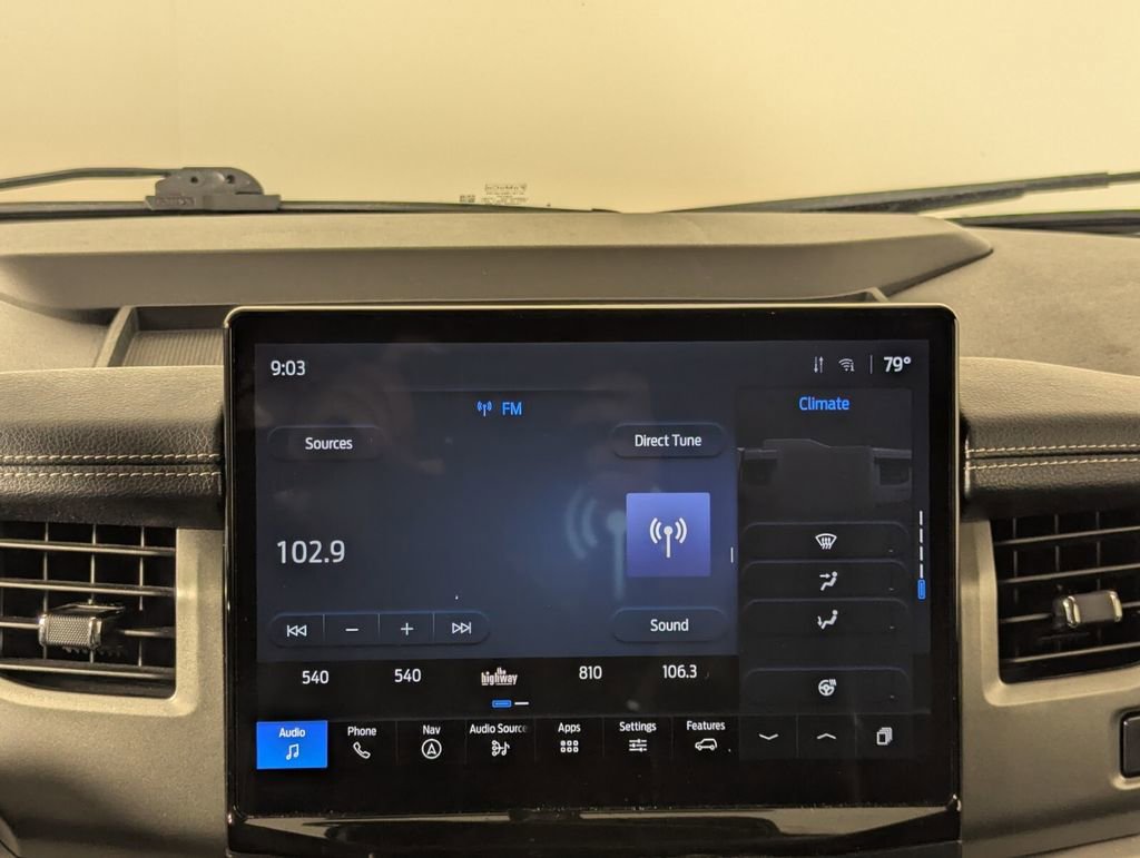 Used 2024 Ford Expedition XLT image 18