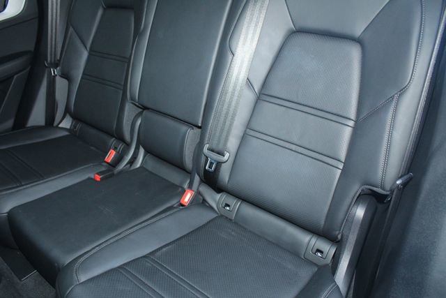 Certified 2025 Porsche Cayenne Coupe image 24