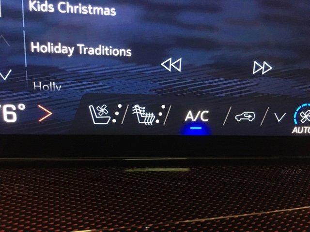 Used 2024 Chevrolet Traverse RS w/ LPO, Floor Liner Package image 25