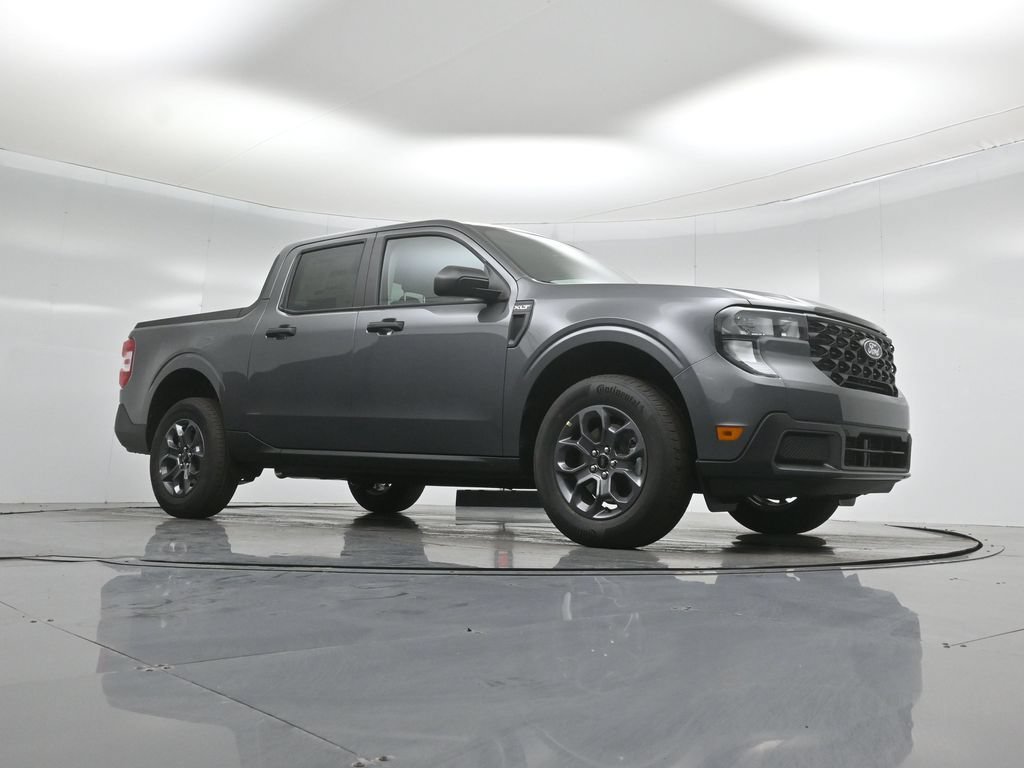 New 2026 Ford Maverick XLT FWD image 3