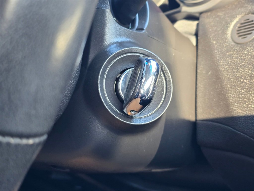 Used 2010 Cadillac CTS Premium image 24