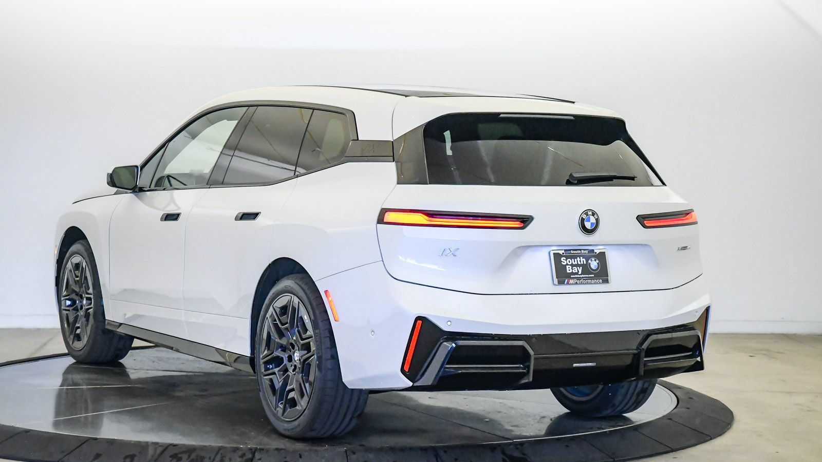 New 2026 BMW iX xDrive45 w/ M Sport Package AWD/4WD image 2