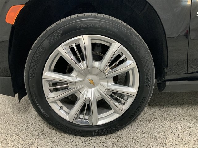 Used 2022 Chevrolet Suburban High Country w/ Max Trailering Package AWD/4WD image 10