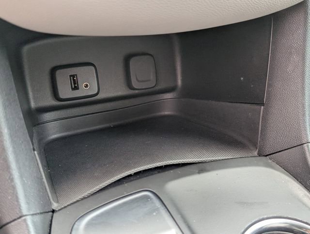 Used 2018 Chevrolet Equinox LS image 24