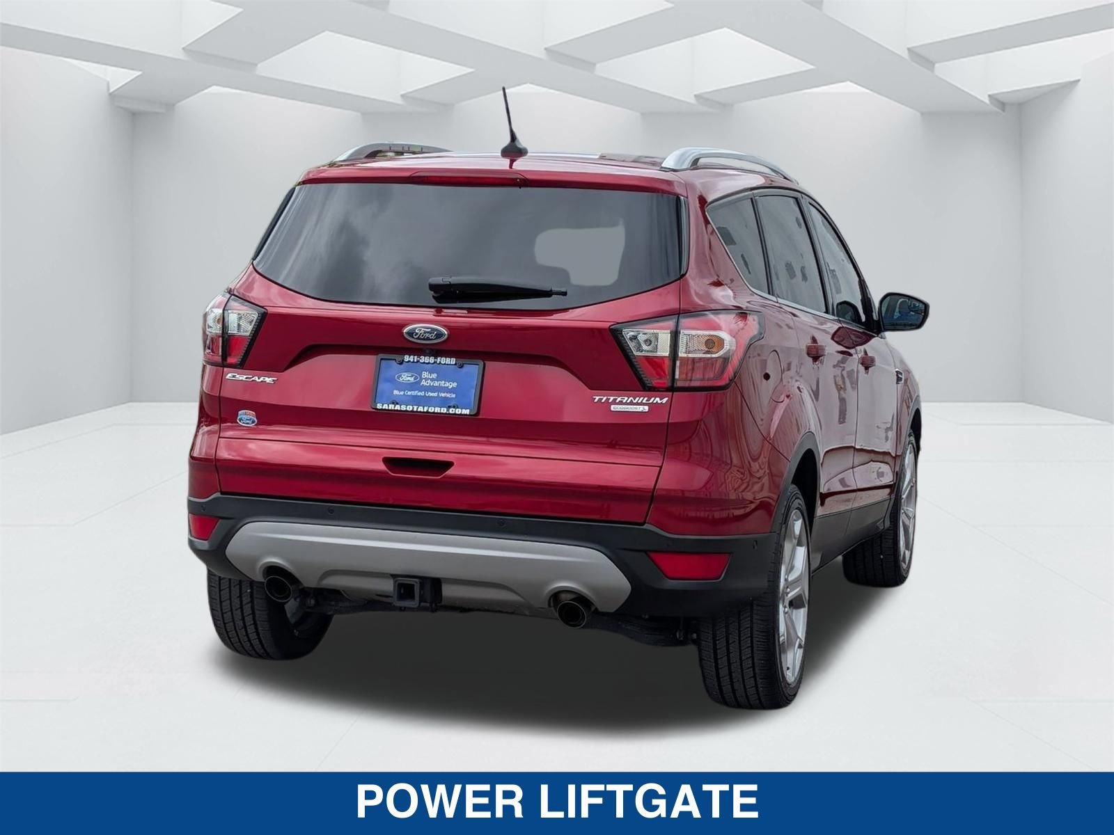 Used 2019 Ford Escape Titanium w/ U9j03 - Titanium Tow Package image 4