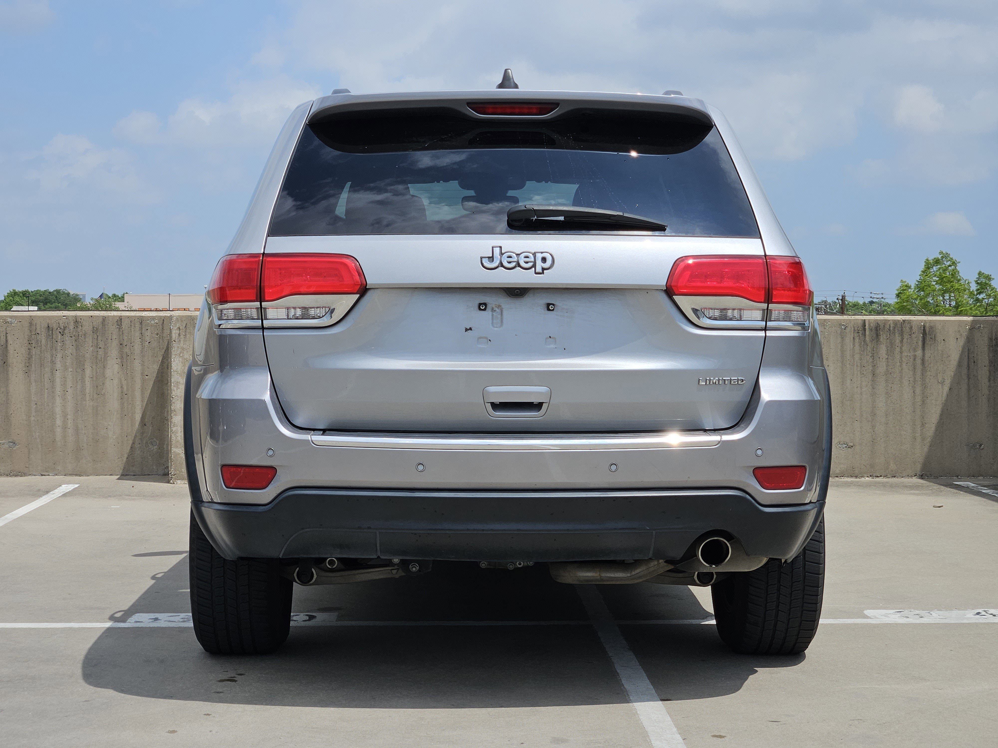 Used 2018 Jeep Grand Cherokee Limited w/ Luxury Group II RWD image 7