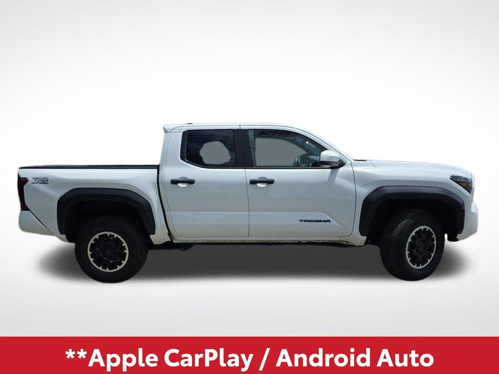 Used 2024 Toyota Tacoma TRD Off-Road AWD/4WD image 3