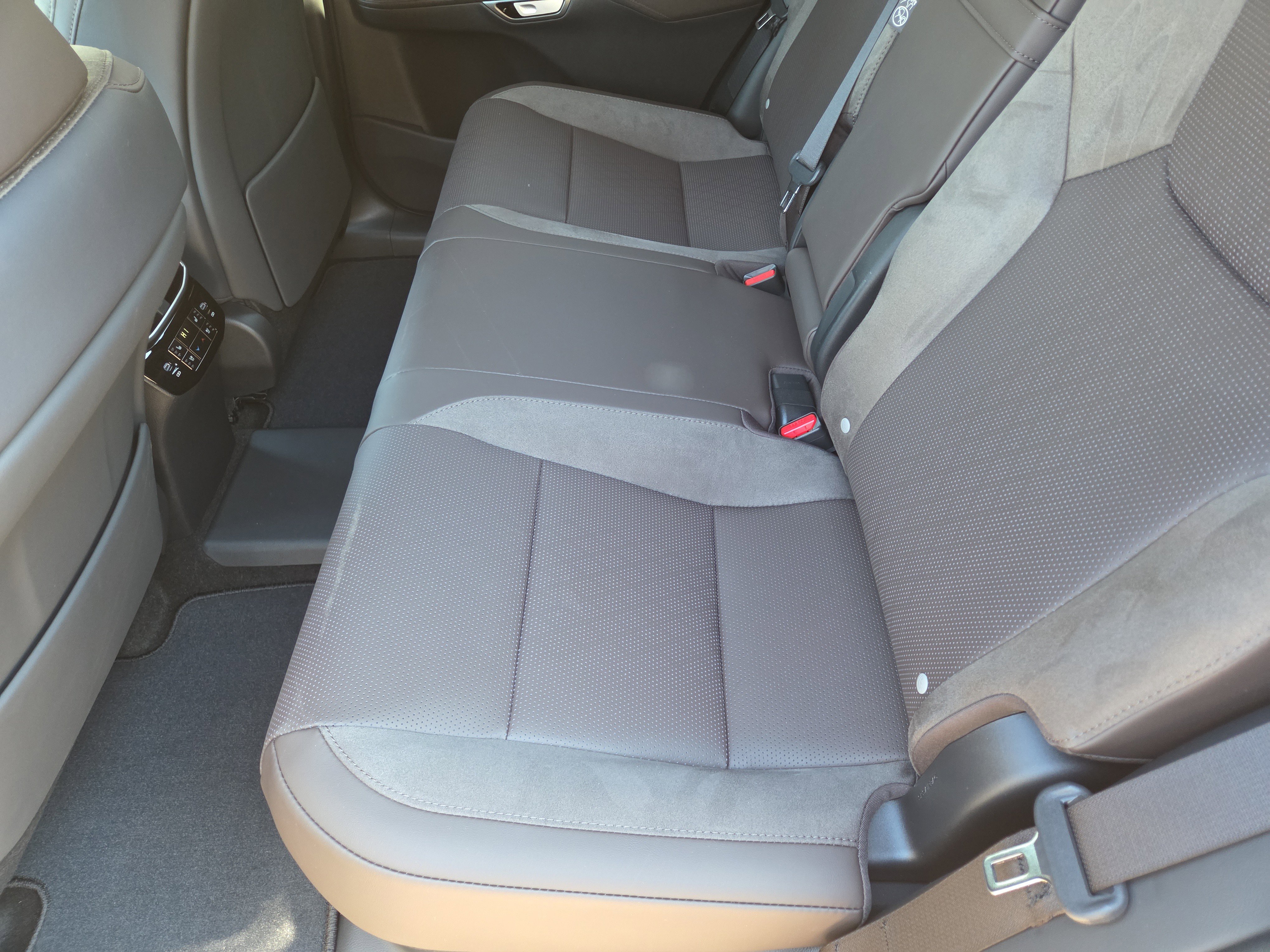 New 2026 Lexus RX 450h RX 450h+ Luxury image 9