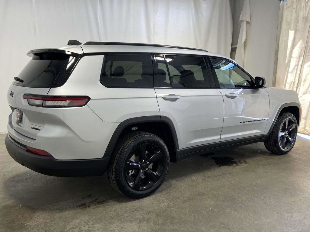 New 2025 Jeep Grand Cherokee L Limited w/ Luxury Tech Group II image 3