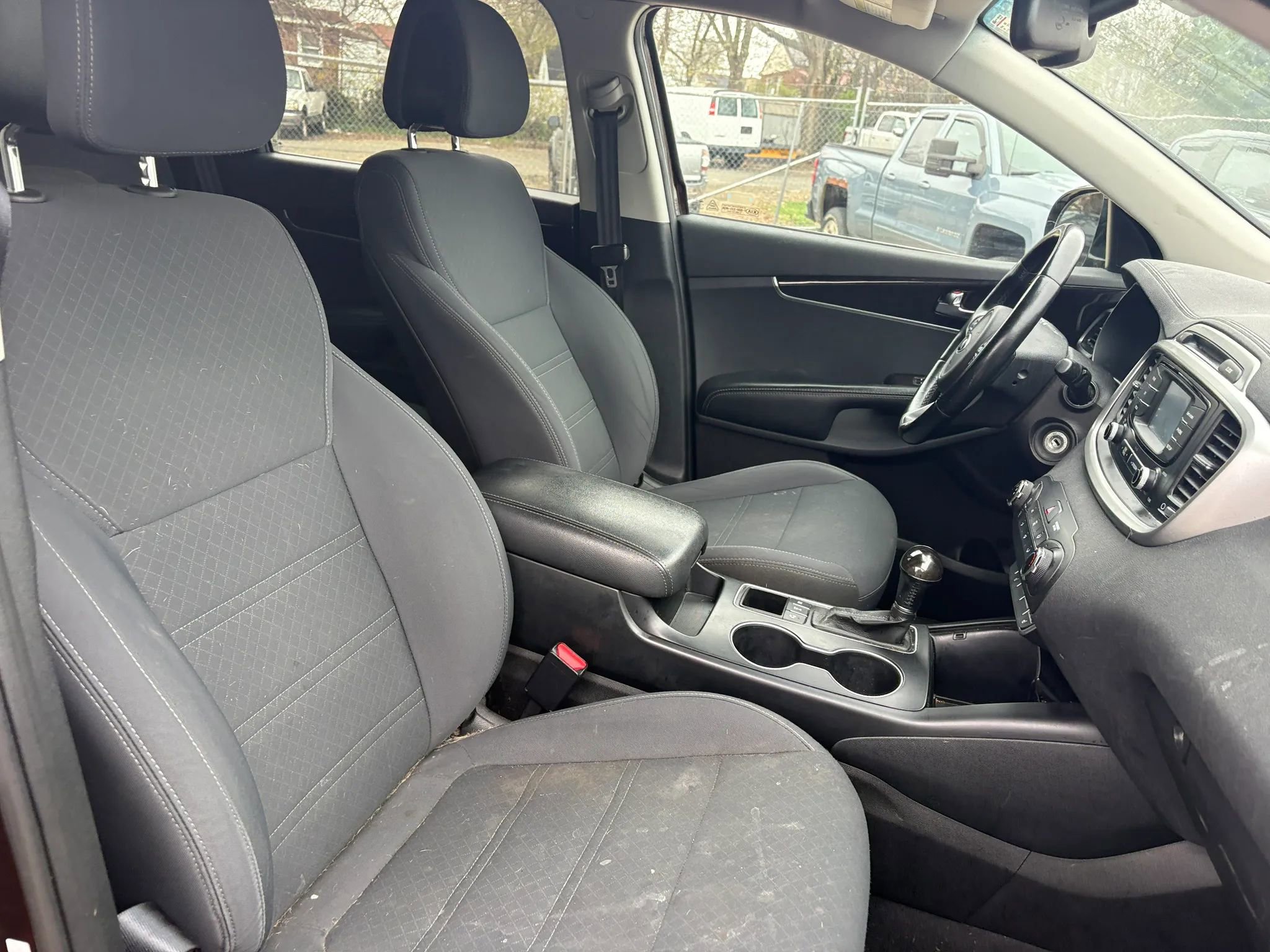 Used 2016 Kia Sorento LX w/ LX Convenience Package image 22