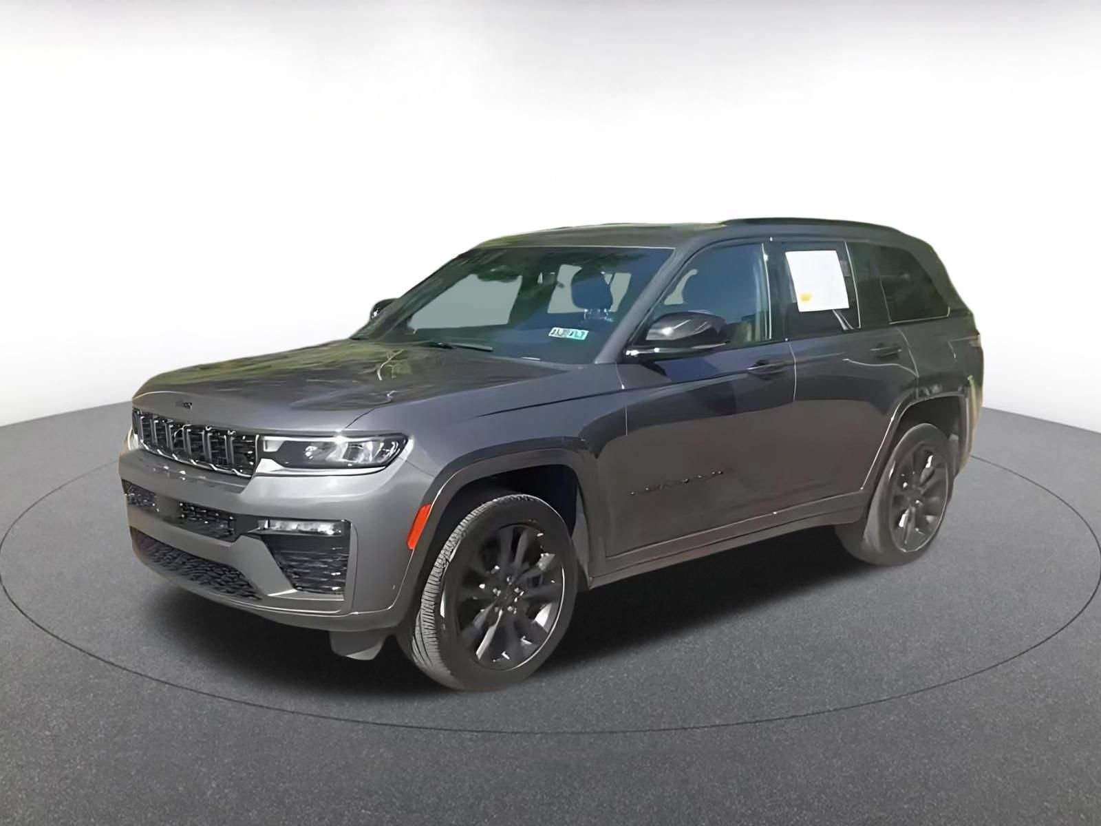 Used 2026 Jeep Grand Cherokee Limited AWD/4WD image 13