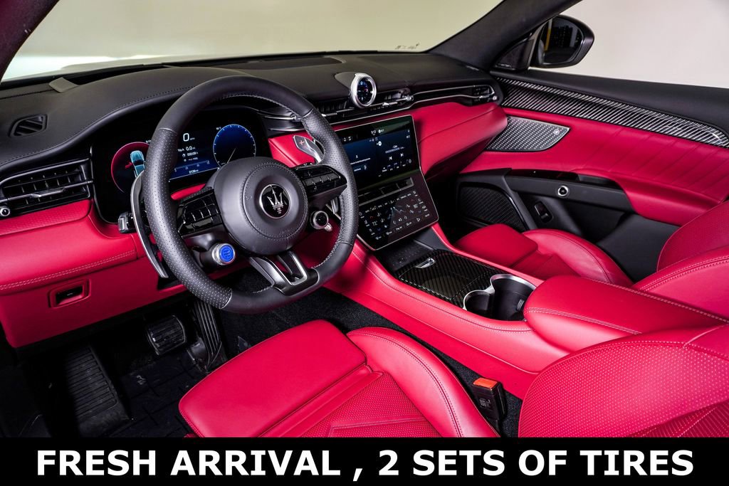 Certified 2024 Maserati Grecale Trofeo image 19