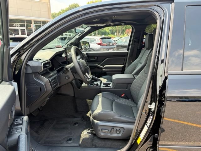 Used 2025 Toyota 4Runner TRD Off-Road Premium AWD/4WD image 15