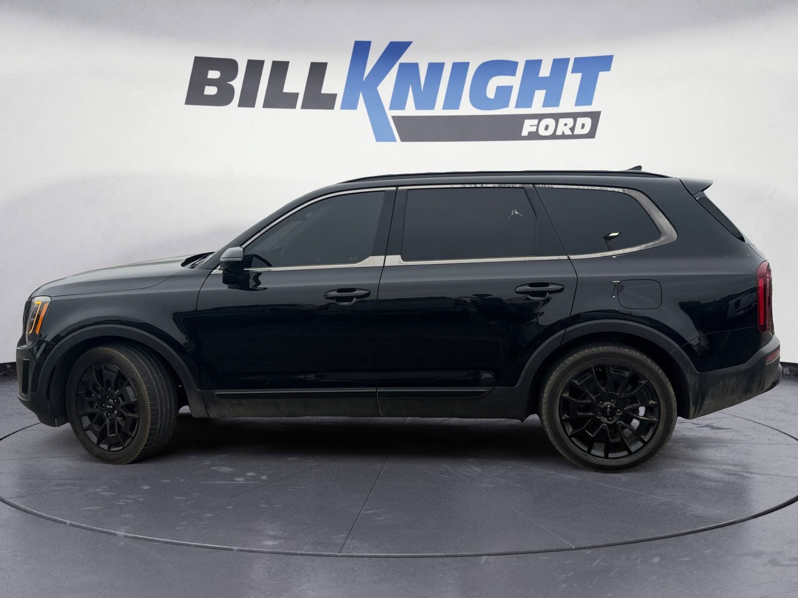 Used 2022 Kia Telluride SX w/ Nightfall Edition Package AWD/4WD image 2