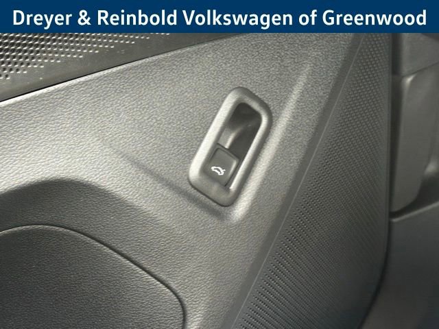 New 2026 Volkswagen Tiguan SE image 22