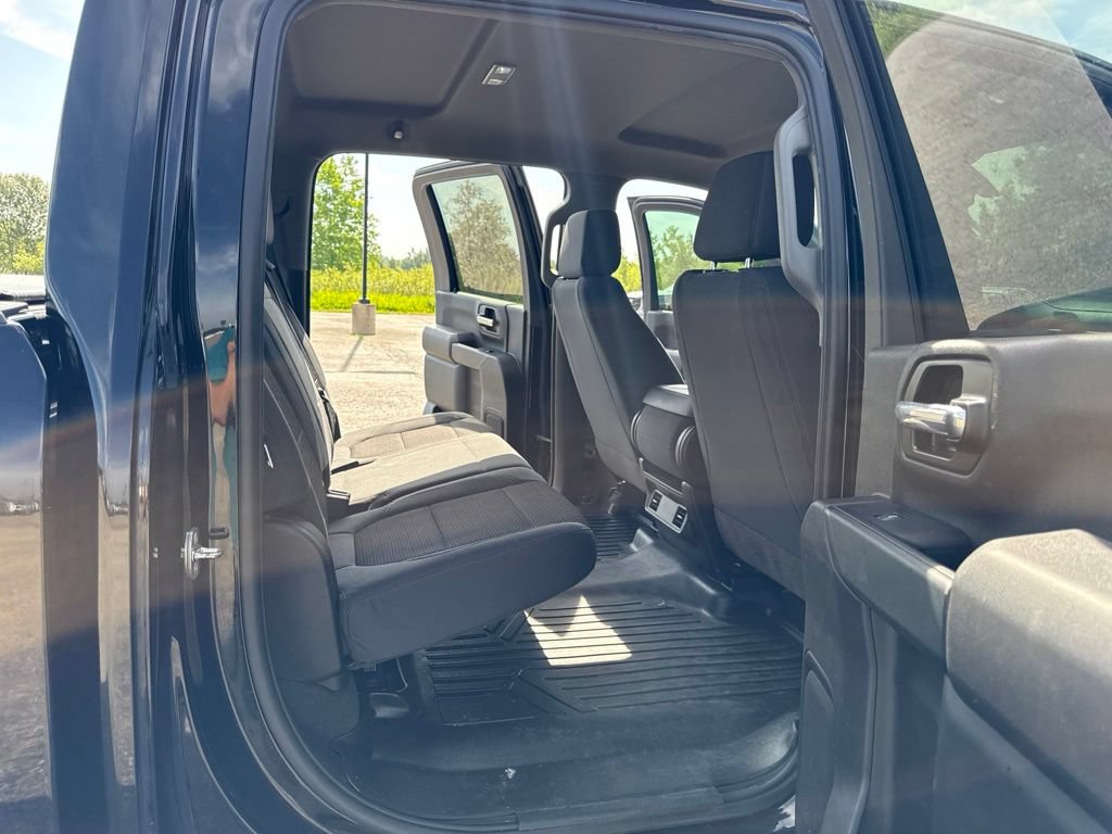 Used 2021 Chevrolet Silverado 2500 Custom w/ Custom Value Package AWD/4WD image 28