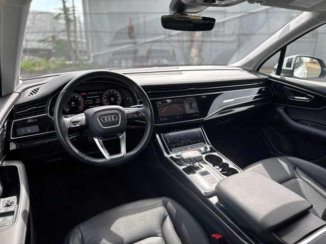 Used 2023 Audi Q7 3.0T Premium Plus w/ Premium Plus Package AWD/4WD image 16