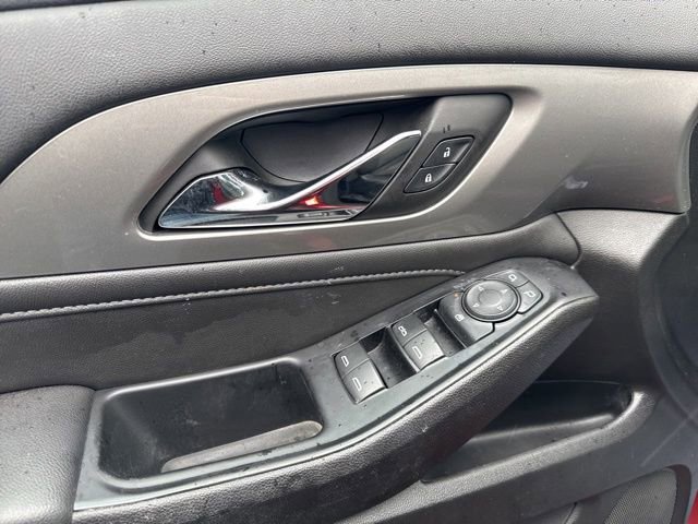 Used 2023 Chevrolet Traverse LT w/ LPO, Floor Liner Package image 22