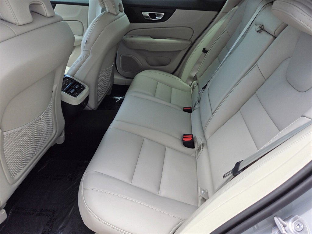New 2026 Volvo V60 B5 Cross Country Ultra w/ Climate Package image 10