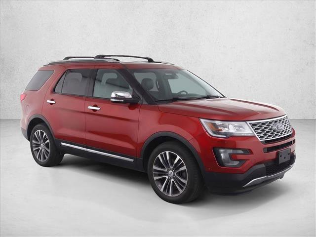 Used 2016 Ford Explorer Platinum AWD/4WD image 3
