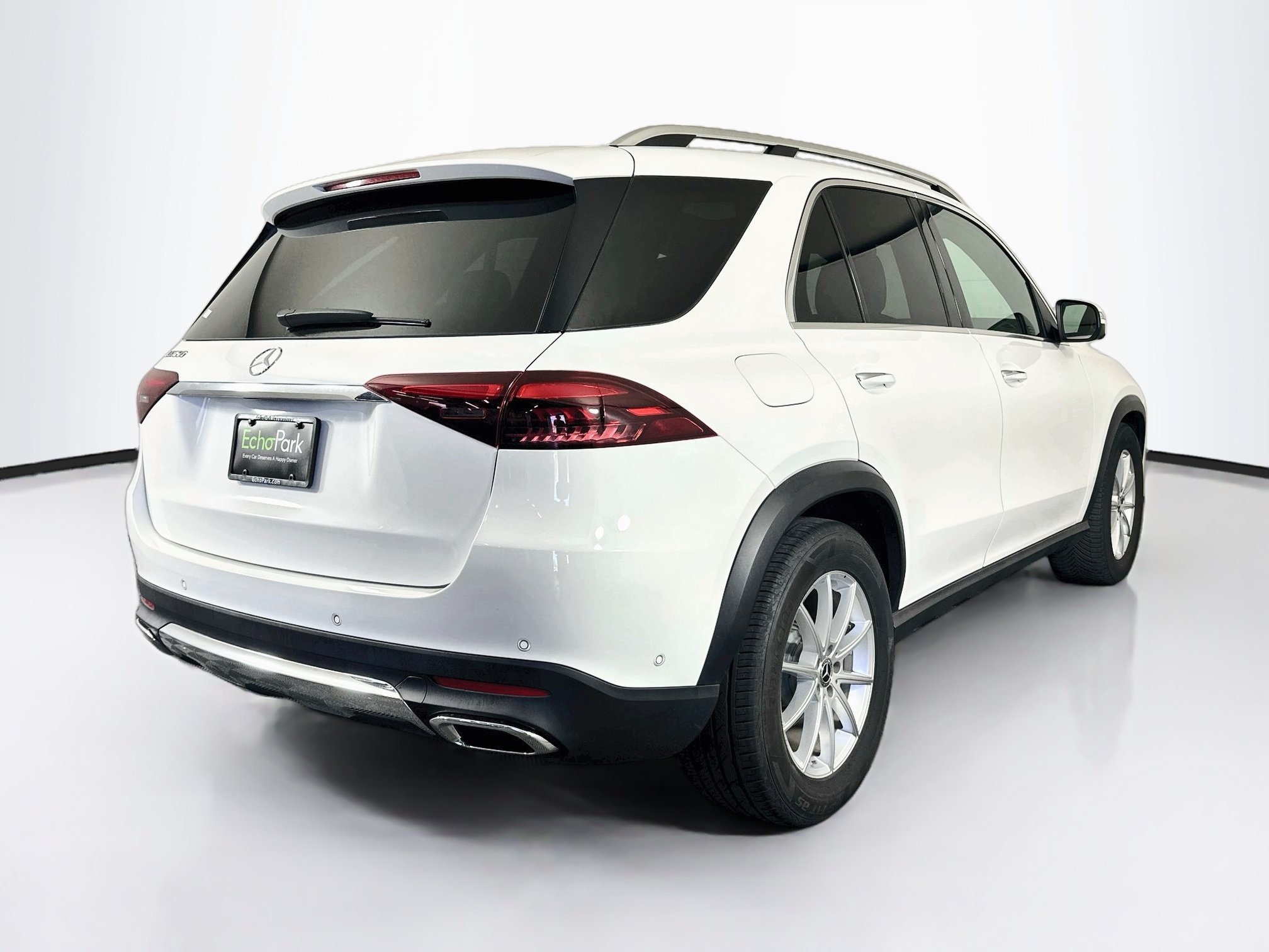 Used 2025 Mercedes-Benz GLE 350 4MATIC w/ Driver Assistance Package image 9