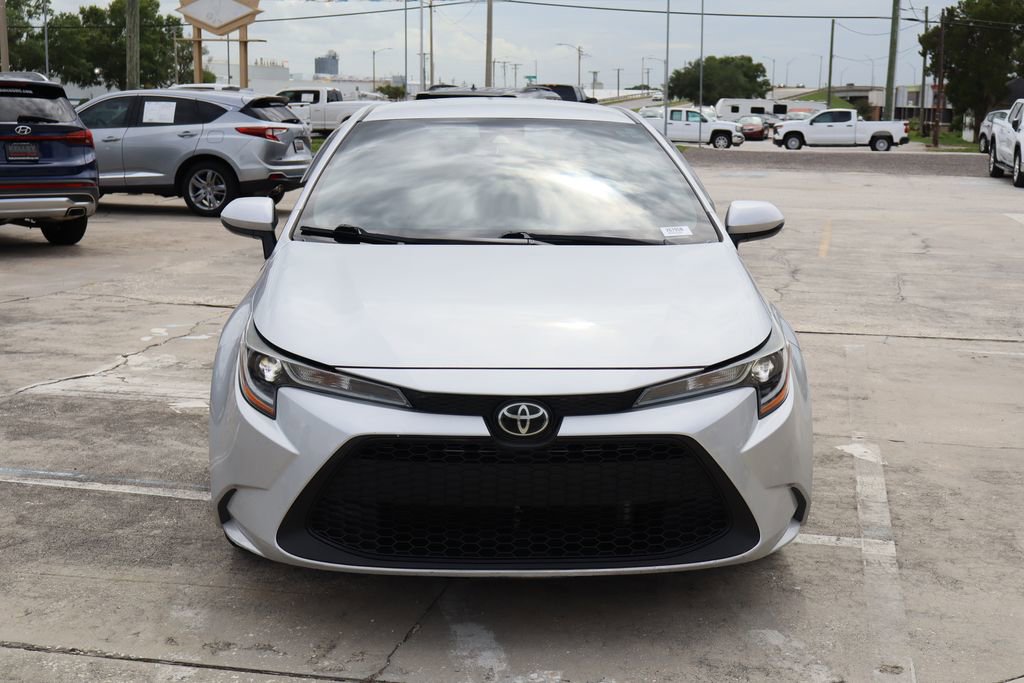 Used 2020 Toyota Corolla LE FWD image 4