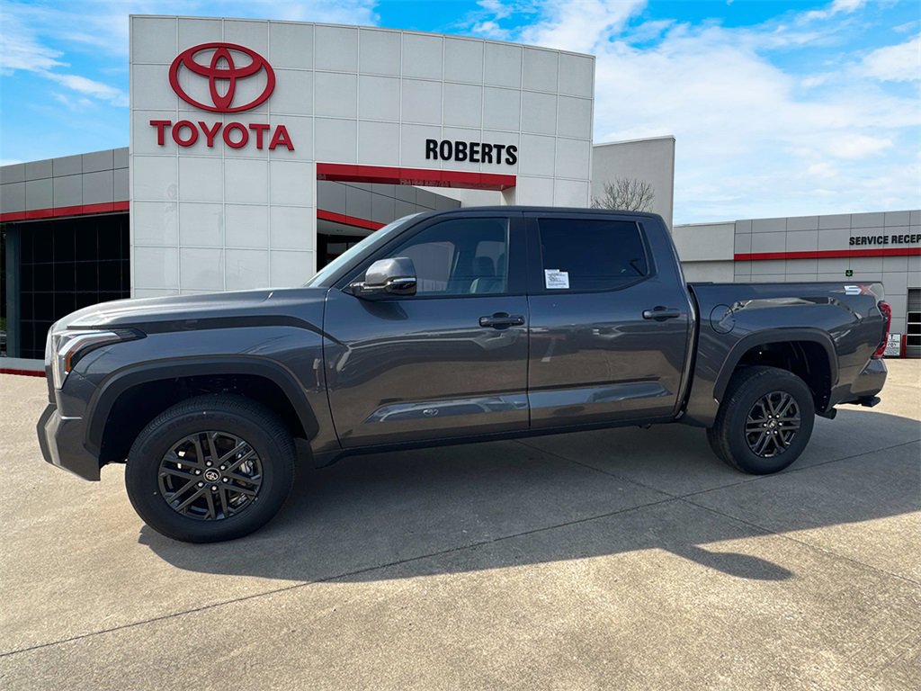 New 2025 Toyota Tundra SR5 w/ SR5 Convenience Package video 4