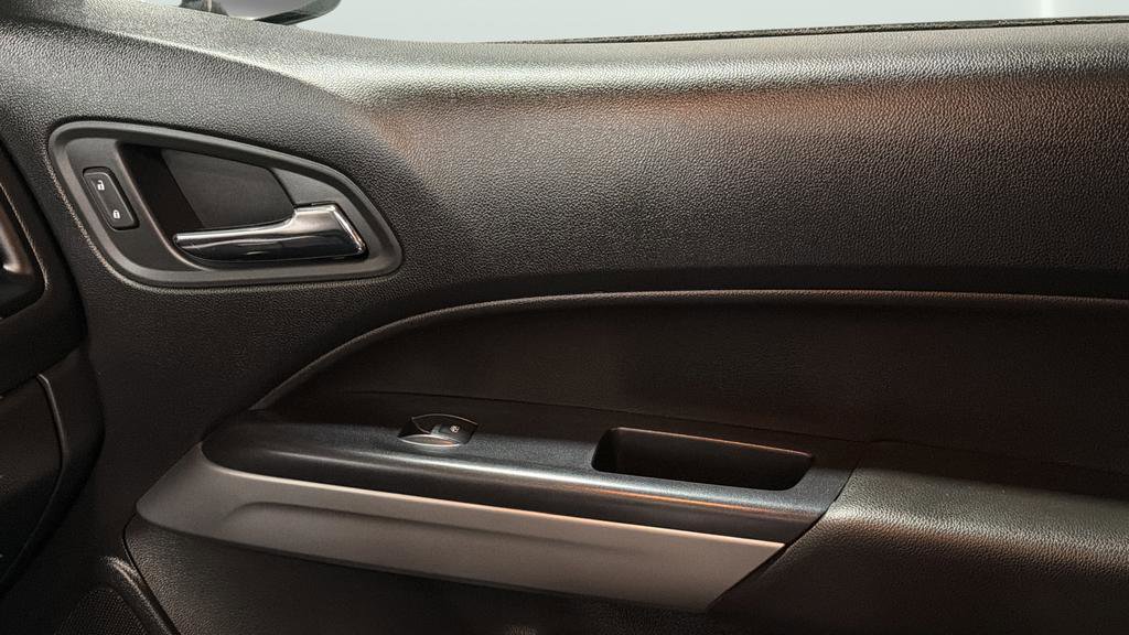 Used 2019 Chevrolet Colorado ZR2 image 19
