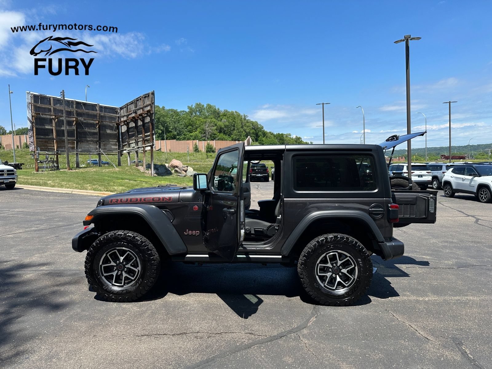 Used 2024 Jeep Wrangler Rubicon AWD/4WD image 35