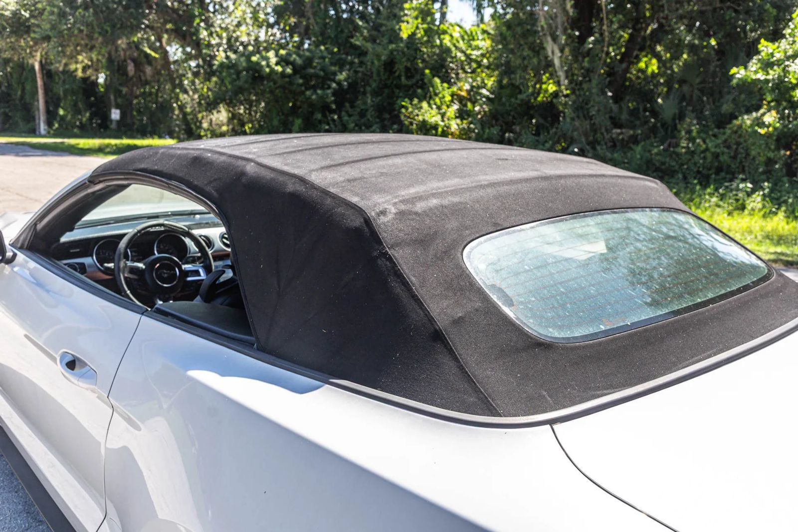 Used 2018 Ford Mustang Premium RWD image 36