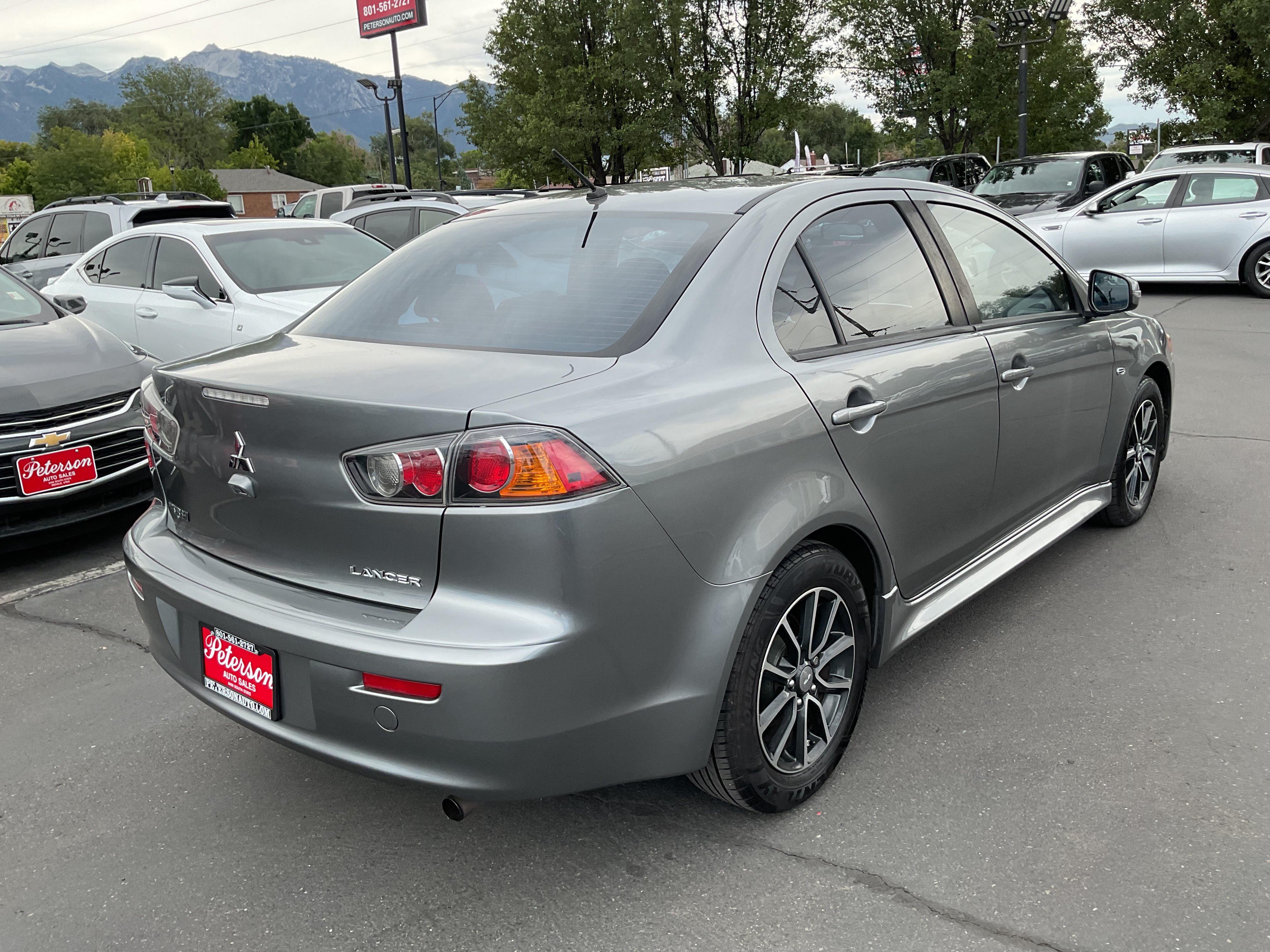 Used 2017 Mitsubishi Lancer ES FWD image 6