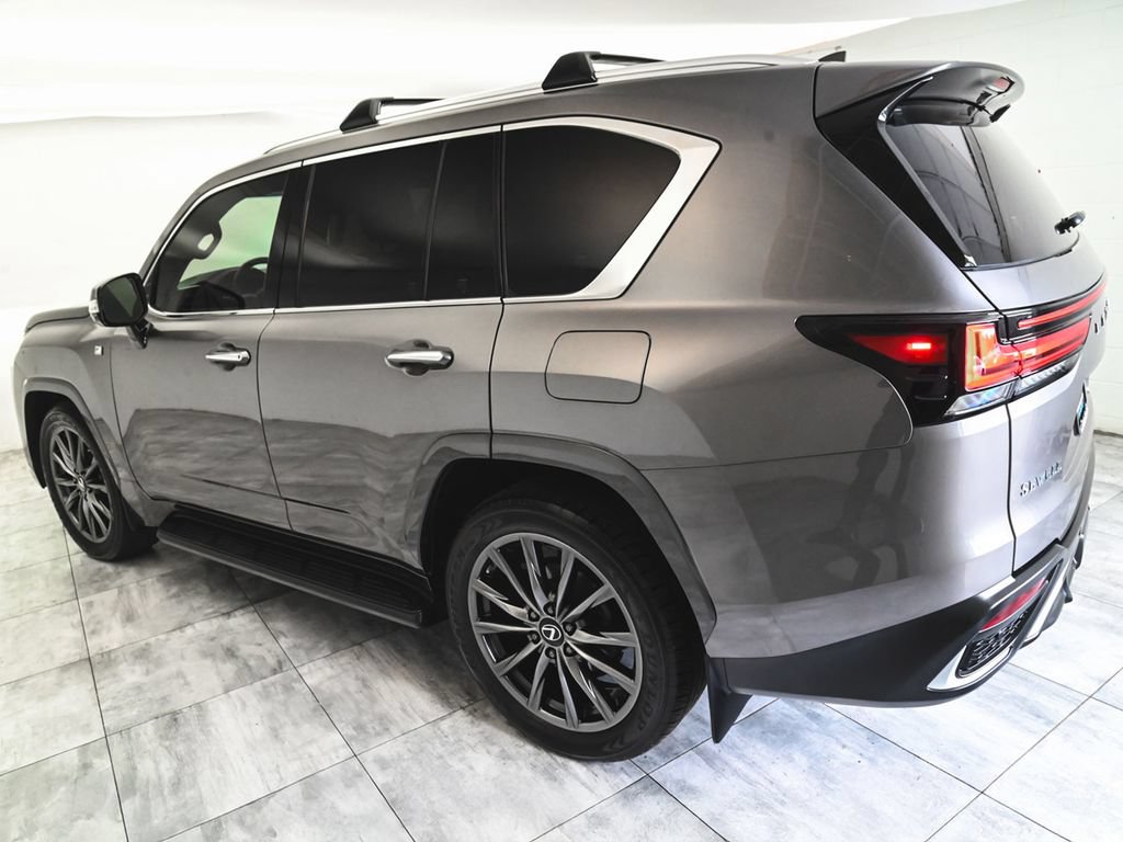 Used 2023 Lexus LX 600 F Sport AWD/4WD image 4