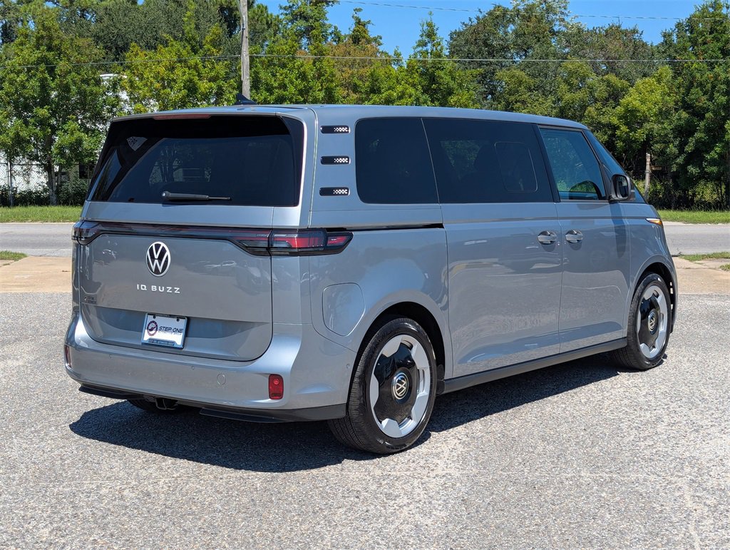 New 2025 Volkswagen ID. Buzz Pro S Plus image 7