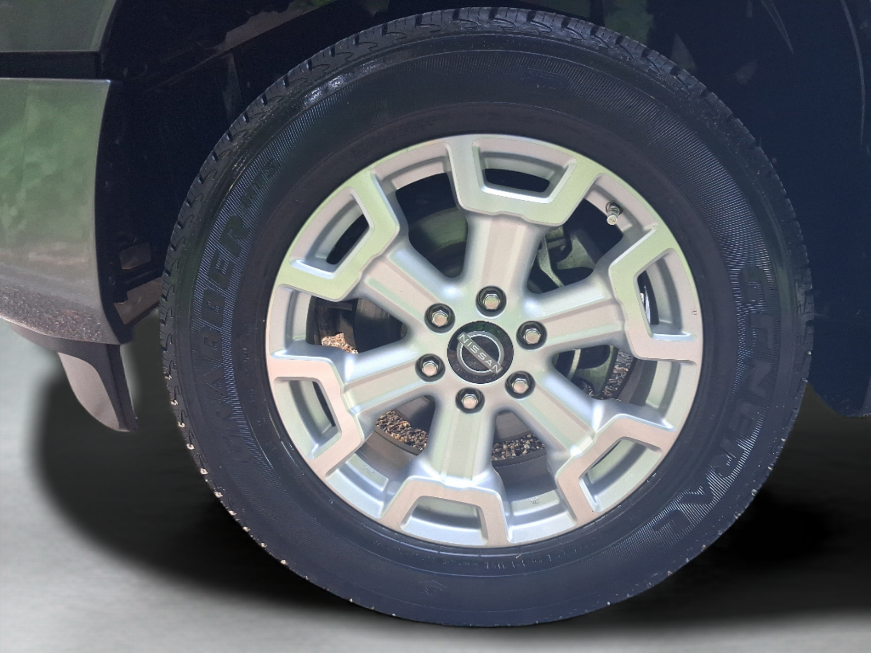 Used 2024 Nissan Titan SV w/ SV Convenience Package AWD/4WD image 35